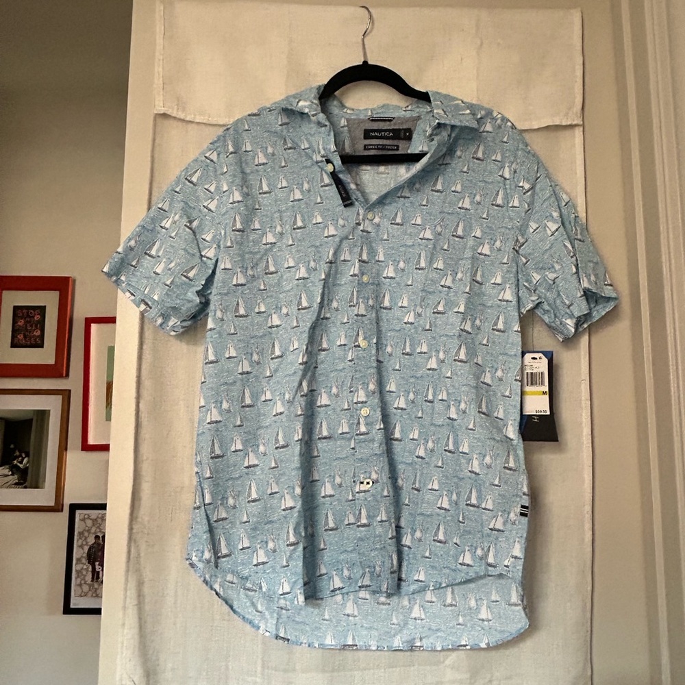 Men’s Nautica Button Down Shirt
